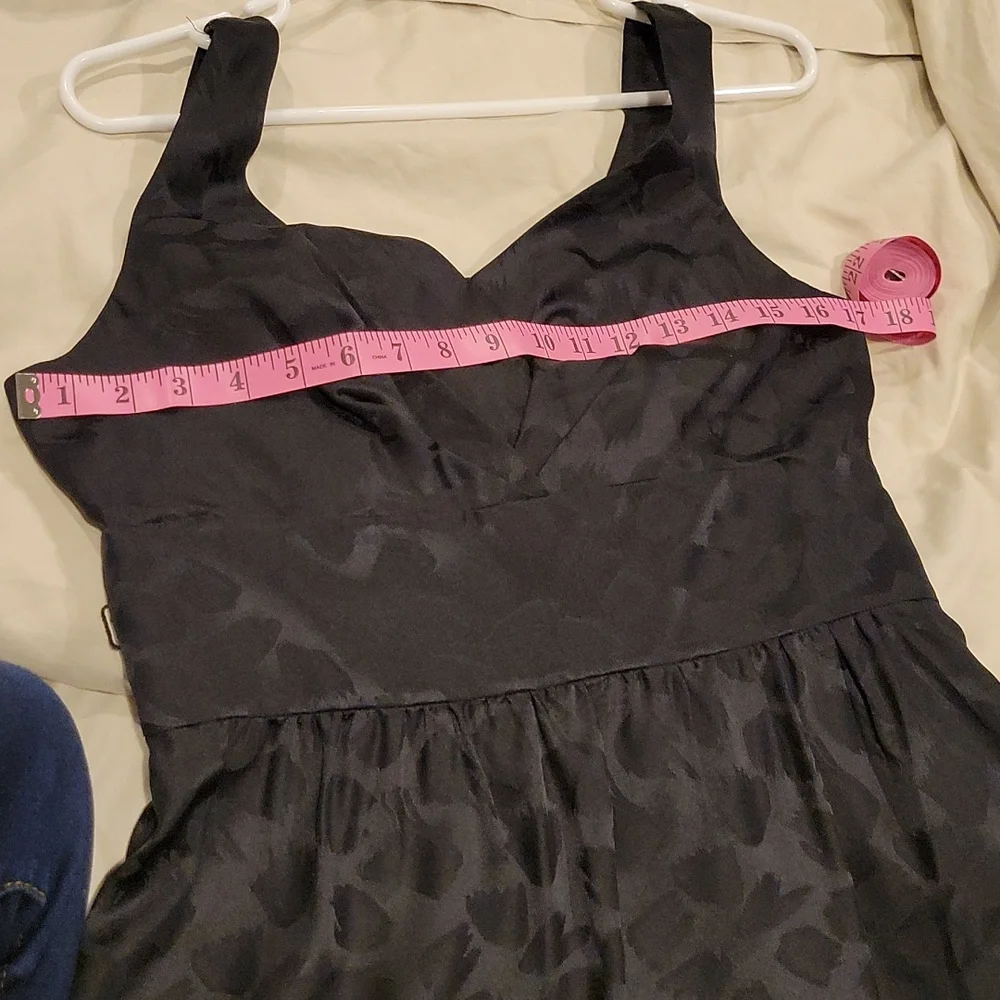 NWT White House Black Market Silk Black Dress Size 6 - Picture 16 of 16